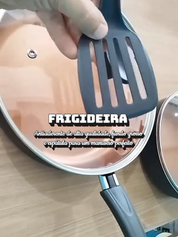 Kit 2 frigideira alta 24cm e 18cm em Teflon, com tampa de vidro e espátula. #frigideiraantiaderente #frigideirateflon #kitfrigideira #frigideiratampa