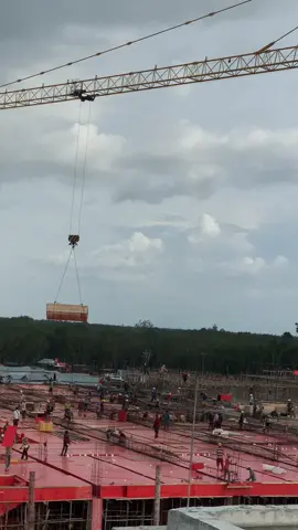 ក្មេងសំណង់…🙂