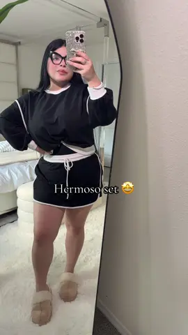 Este set es una belleza total , me encanta su tela y calidad 🤩 @Fisoew sports  #tiktokshop #paratiiiiiiiiiiiiiiiiiiiiiiiiiiiiiii #outfitinspo #tiktokshopblackfriday #tiktokshopcreatorpicks 