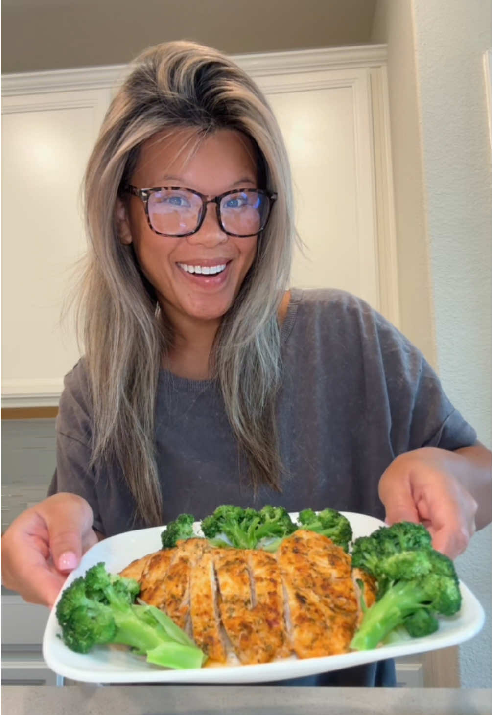 my favorite go to lemon garlic chicken marinade! #chickenrecipes 