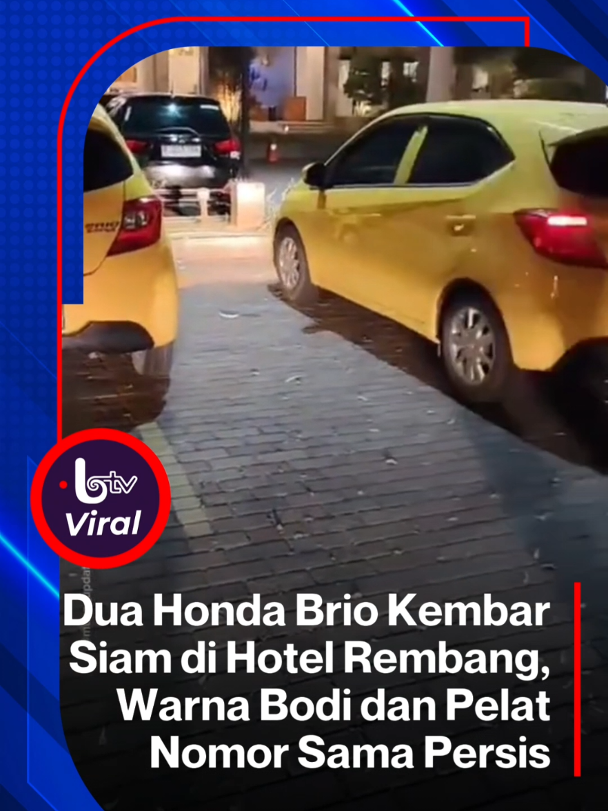 Parkiran mobil salah satu hotel di Rembang, Jawa Tengah viral. Lantaran beredar video menunjukan dua Honda Brio kembar siam di lokasi parkiran secara bersamaan. Bahkan, kedua Brio tersebut memiliki warna bodi dan pelat nomor sama persis. Video tersebut diambil pada Jumat, 10 Oktober 2025 kemarin. Belakangan diketahui, salah Brio berkelir kuning tersebut ternyata milik anggota DPRD Rembang, Maryono.  Yup, pelat nomor Honda Brio milik Politisi partai Golkar tersebut diduplikasi orang tak dikenal. Maryono merasa kaget setelah mendapat kabar tersebut. Padahal, Brio miliknya sedang terparkir di rumah. Ia mengatakan, pengemudi Brio yang menduplikasi pelat nomor Honda Brio miliknya adalah seorang perempuan. Menurutnya, tindakan tersebut sangat merugikan dan berpotensi menjadi tindak pidana serius. Ia berencana melaporkan temuan itu ke pihak kepolisian agar segera diselidiki. Sementara itu, Kasat Lantas Polres Rembang, AKP Riyan Mitha Pangesty membenarkan adanya temuan dua Honda Brio dengan pelat nomor kendaraan identik tersebut. Saat ini, pihaknya telah mengamankan Honda Brio yang diduga menggunakan pelat nomor duplikat. Sementara itu, Kasat Lantas Polres Rembang, AKP Riyan Mitha Pangesty membenarkan adanya temuan dua Honda Brio dengan pelat nomor kendaraan identik tersebut. Saat ini, pihaknya telah mengamankan Honda Brio yang diduga menggunakan pelat nomor duplikat. Sumber : gridoto.com Aset : TT/@musa_update #AyoNobarBTV #2hondabrio #kembarsiam #hotelrembang #warnabodidanpelatnomorsamapersis