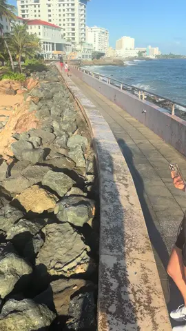 Another Run in Puerto Rico!This time with the Queen. 🇵🇷🏝️🏃  @Fatima Ramos #run #puertorico #vacation #discipline #Running 