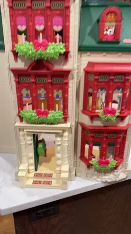 Vintage Fisher Price Loving Family Christmas Dollhouse🥰 #tiktok #fyp #lovingfamilydollhouse #thrifting #fisherpricetoys 