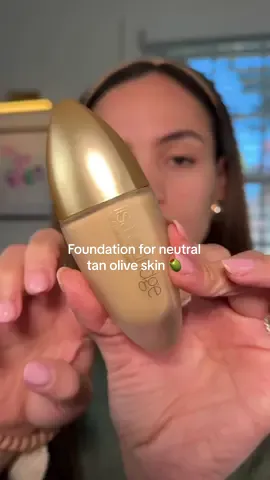 where are my medium tan olive girls at? Testing a foundation with our our undertones in mind 🙂‍↕️the @Lisa Eldridge Seamless Skin Foundation. #foundationreview #oliveskin #makeupreview #lisaeldridgefoundation #fypシ 