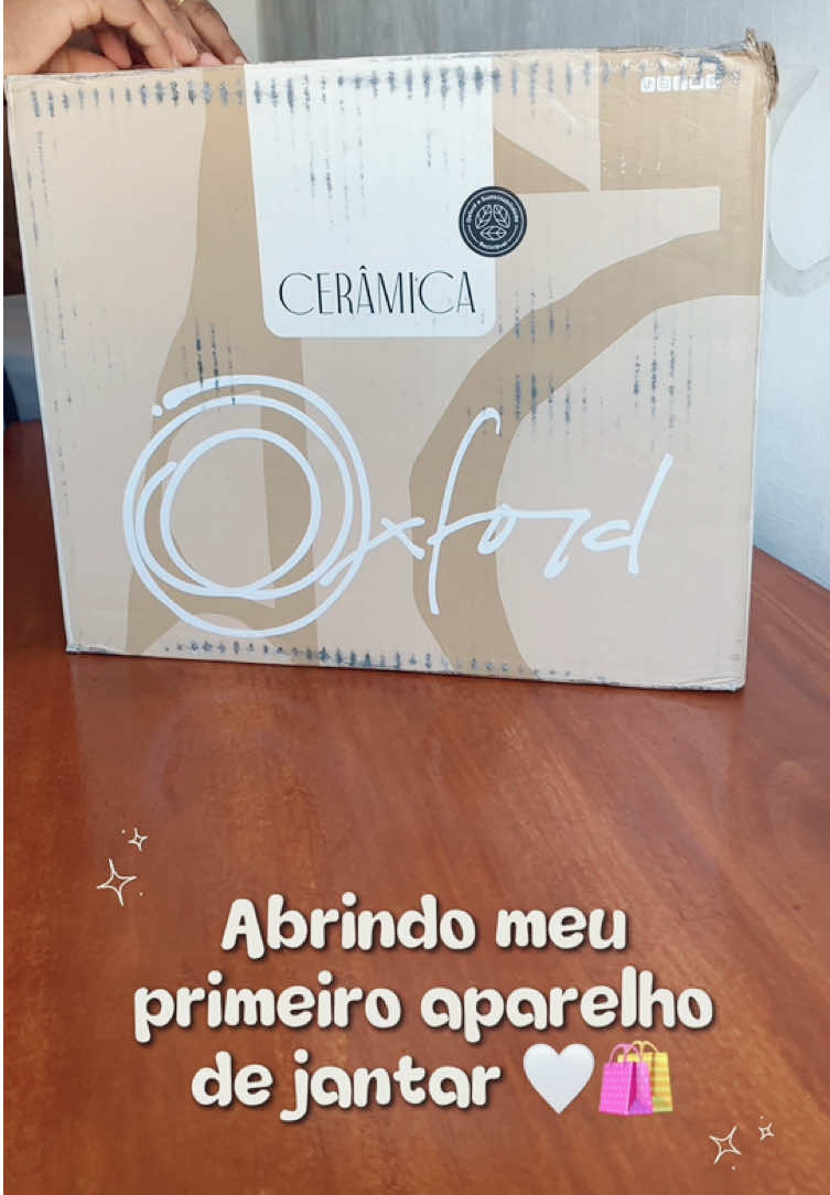 Abrindo meu primeiro aparelho de jantar! 🤍🛍️✨ #aparelhodejantar #oxford #aparelhodejantarcha20peças  #flatchuvisco #enxoval 