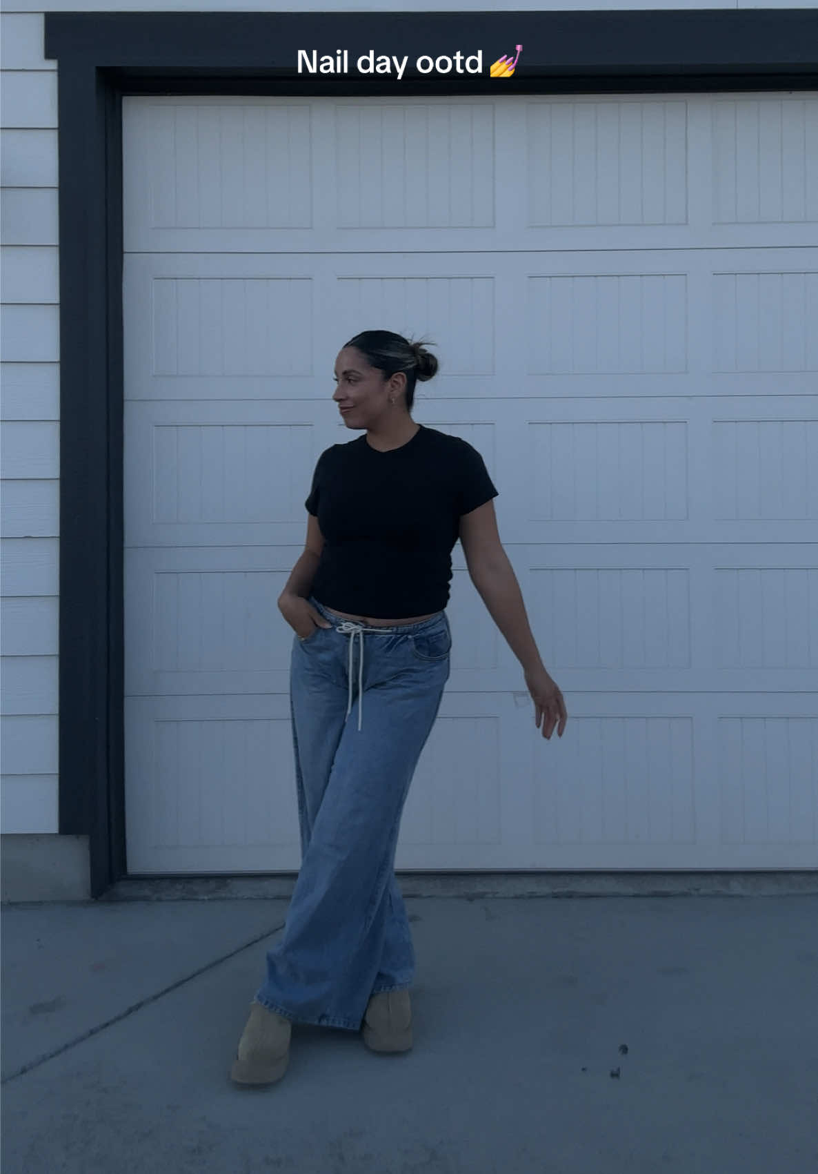 Hey, how ya’ll doing?😅💅 Jeans on repeat! #naildayootd #OOTD #momootd #fallootd #targetfinds