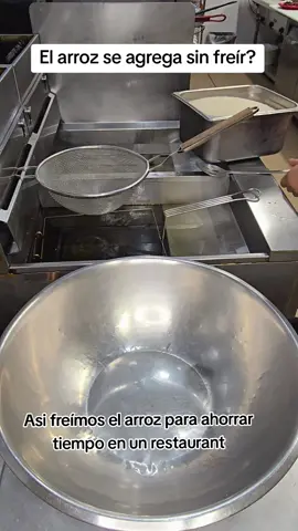 #friendoarroz #asisefríeelarroz #asi freímos el arroz en freídora para ahorrar tiempo por las cantidades