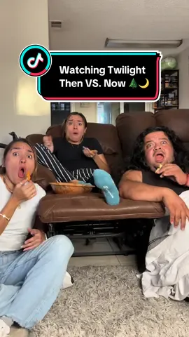 Thanks to @Yasmine Sahid and @Tyler Warwick Twilight will never be the same 💀🖤🌙 #twilight #twilighttiktok #edwardcullen #bellaswan #twilightedit @betollllllll 