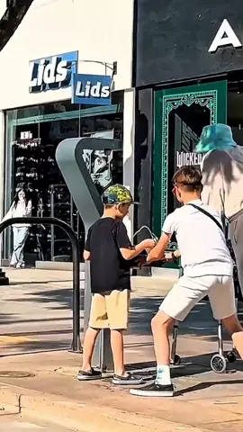 Fart prank #funny #fart #prank #fartprank #funnyprank #funnyvideos 