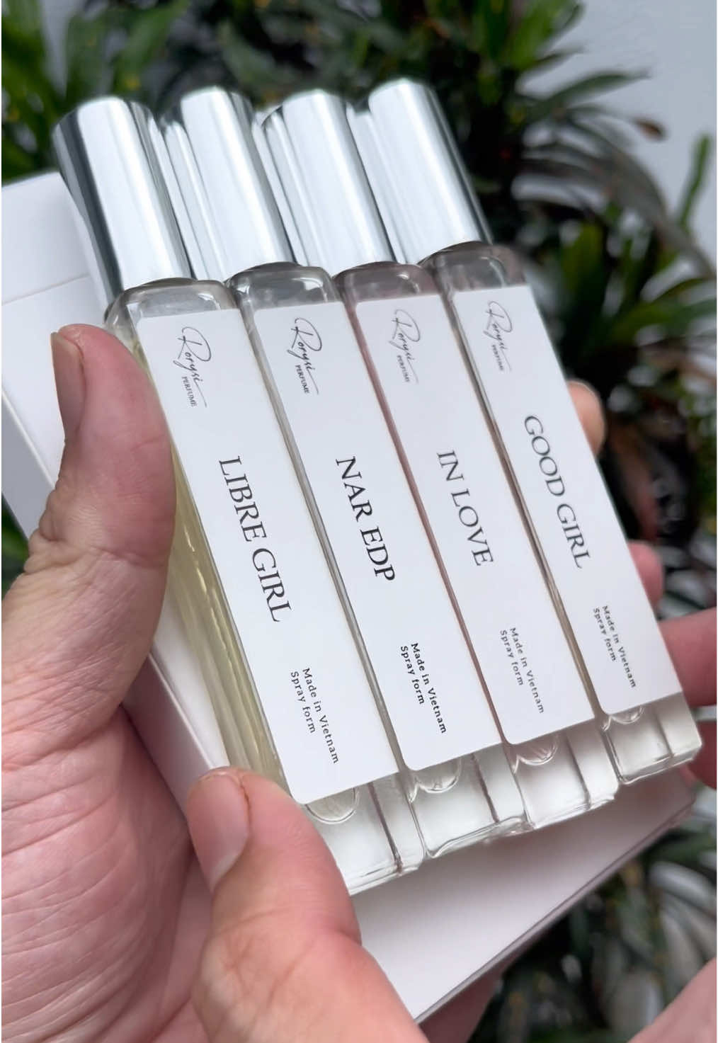 Nước hoa nữ cao cấp mùi thơm lắm mấy chị ơi #vochongthichreview #locvanganne #nuochoanu #nuochoanucaocap #nuochoanuthomlau 