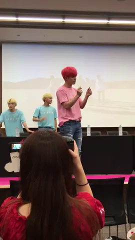 #投稿でゲット⁡ せぶちの足跡🐾❤ いつかのサイン会のスンチョル씨  #SEVENTEEN #세븐틴 ⁡