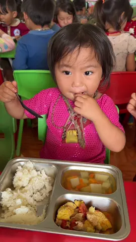 Trả lời @Hoài basic  1 chiếc em bé đáng yêu #sophia #xuhuong #tiktok #xuhuongtiktok 