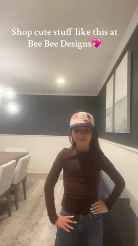 #BoughtItatBeeBee#slay@Bee Bee Designs #customizablekeychains#💖💖💖💖💖 