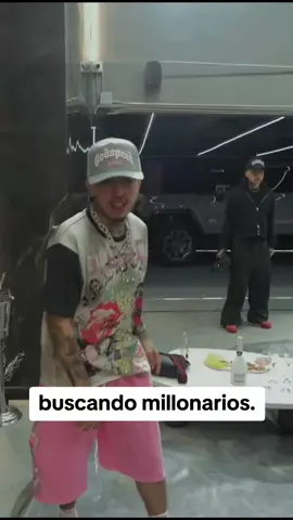 en que trabajas . westcol  #westcol #twitchwestcol #westcoltiktoker #colombia #mafer_rox #nocopy #Viral #fyp #parati #funny 