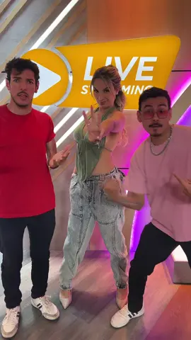 ¿Ustedes cómo se identifican? 😂 #fueradechiste #unitel #streaming 