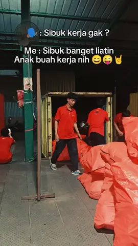 Ku kira penting, Ternyata penasaran 🤭🤭🤭 _ _ _ #jntexpressid #fyp #jntexpress #paket #kuli 