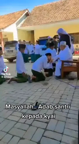 jadi sekarang siapa yang harus di boikot? trans 7 atau ... #fyp #boikottrans7 #viral #trending #ponpes 