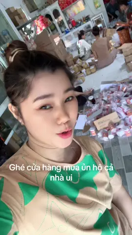 Ghé cửa hàng mua ủn hộ bánh pía xưa gói giấy đặc sản sóc trăng 