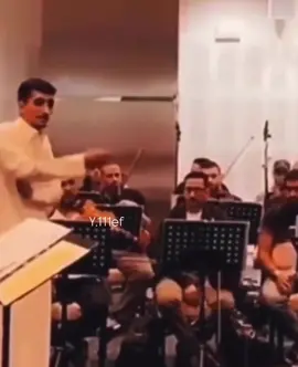 ضعت انا او حبك اللي ضاع بي في سراب الحلم كم عاشق فنى لاني اللي فزت بك و لا فزت بي من خسر نفسه هدم مهما بنى . . . #سهم #سهم_احمد_بن_سلطان #viral #riyadh #اصاله 