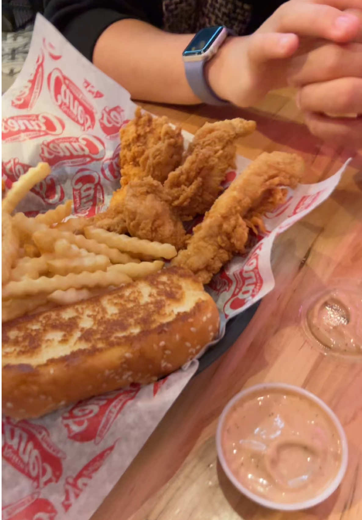 #raisingcanes #aussiestryraisingcanes #mmmmm 