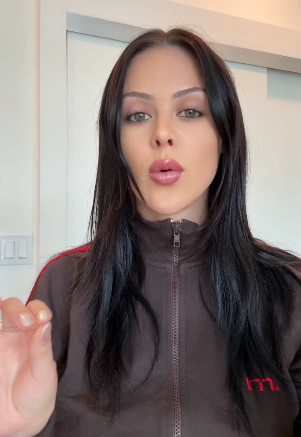 that felt fabulous and was extremely hard for my adhd brain lol #closetcleanout #organizing #closetorganization 