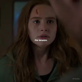wasn’t expecting their tension to go this hard bro wtf?? 🤧  #thestrangerschapter2  #madelainepetsch #fyp #movietok #gabrielbasso @Madelaine Petsch @Lionsgate 