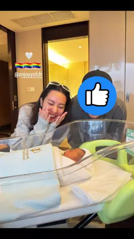 ternyata enjoy udah lihat masa depan bakal punya anak kembar sama june 🤭🤭 #junenannirin #foryoupage #enjoyyotdr #enjoyjune@Junenannirin @ออจอ-เอนจอย  #JLAND 