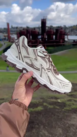 Best name for each colorway gets $100, GET CREATIVE! Both available this weekend at our Seattle pop up Sat-Sun 12-8pm 300 Occidental Ave S #sneakers #popup #seattle #runner #shoe  