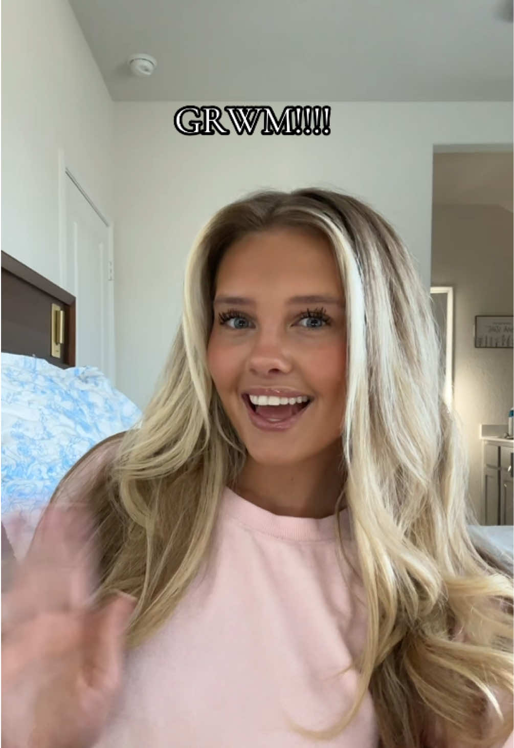 GRWM 🏈💋 #grwm #makeup #hair #chitchat #letstalk 