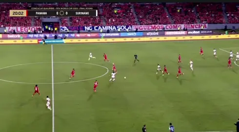 Richonell Margaret gives Suriname 🇸🇷 the lead against Panama 🇵🇦! 🇸🇷 #fyp #suriname #panama #worldcup ##wereldbeker