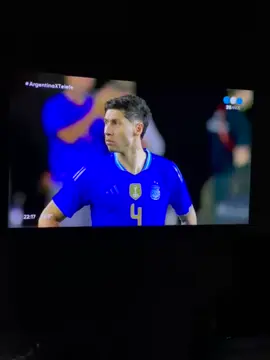 Mirá hasta dónde llegaste. Más que feliz por vos, rey. Toda tu familia te ama y te apoya siempre. @lautarorivero_03 #seleccionargentina #25 #riverdale 