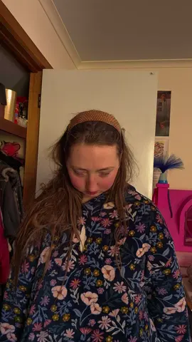 So are we all obsessed with him!!😅😆🫶 #dracula #caleblandryjones #draculaalovetale #vampire #obsessed 