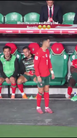 He tried his best but his teammates let them draw the game 💔 #cristianoronaldo #portugal🇵🇹 #viralvideotiktok #goviralvideo 