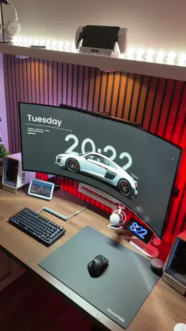 Been tweaking the setup again… work in progress #desksetup #cozysetup #desksetuptour #fyp #ultrawidemonitor 