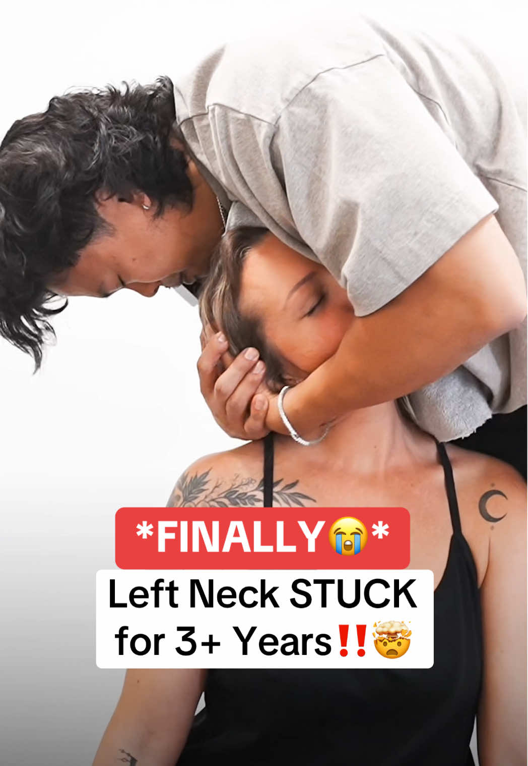 How LONG have you had Neck Pain⁉️😭 #chiropractor #chiropractic #adjustment 