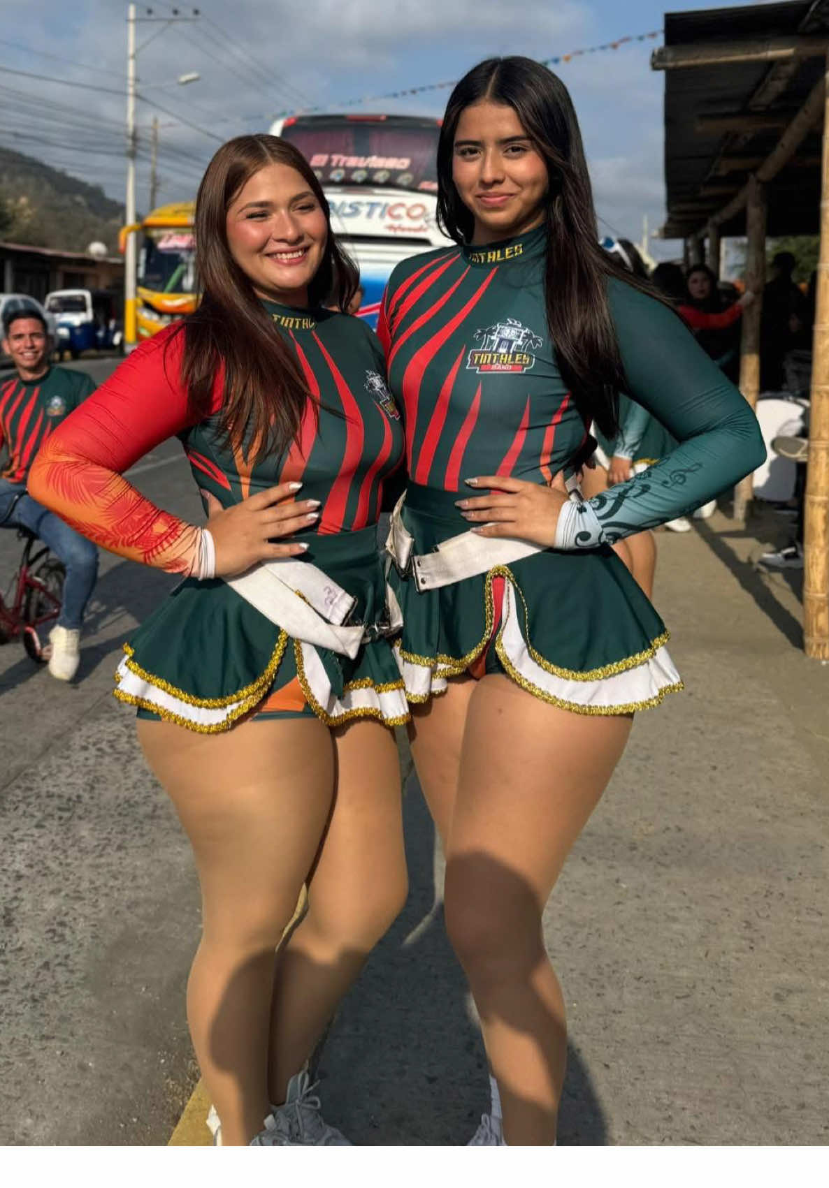 La mejor dupla ❇️❤️  #bastoneras  #choneralinda❤💕💕😍 