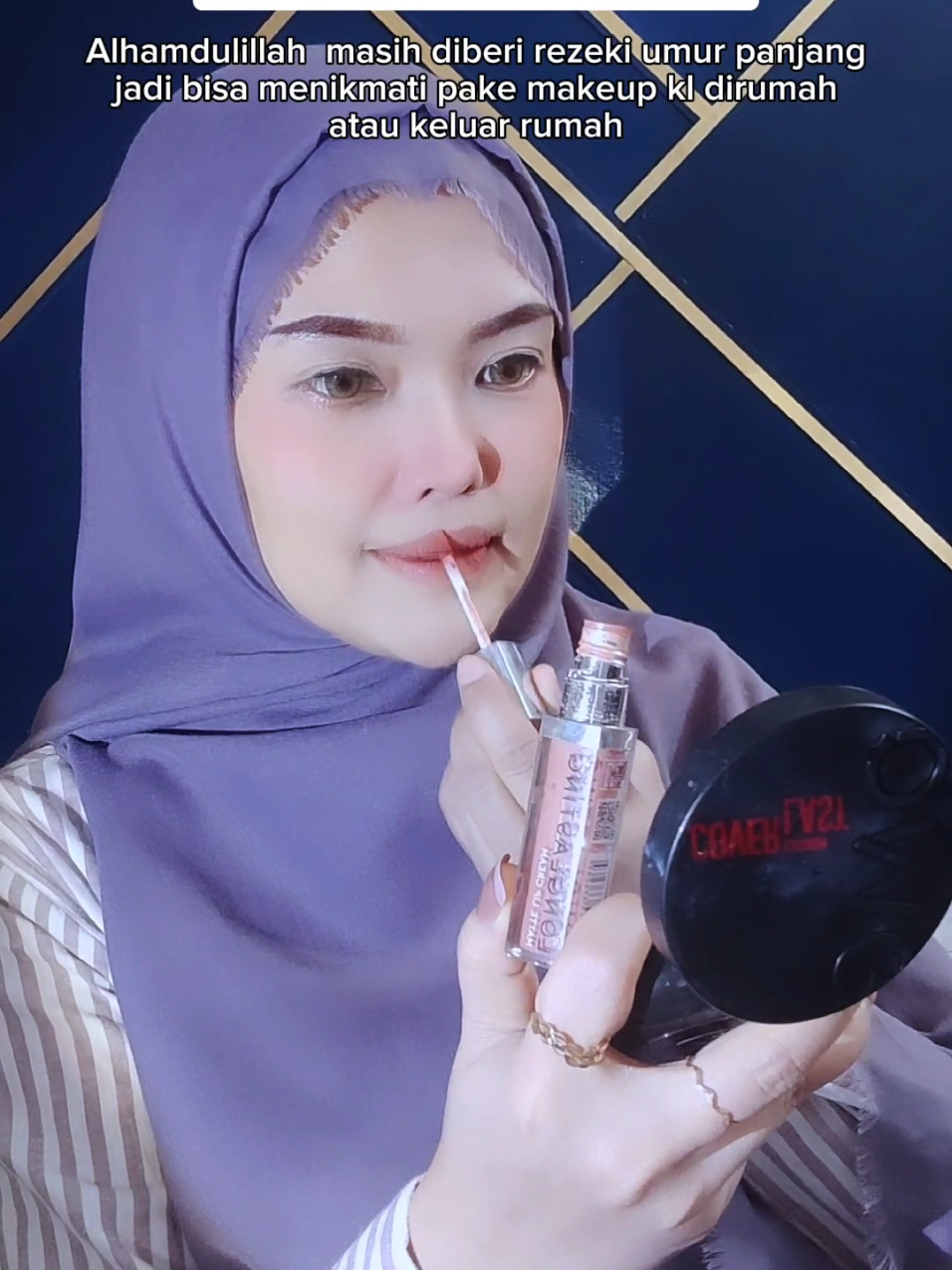 Barang-barang yg kita miliki adalah rezeki termasuk alat makeup kalau udah expired kebuang jadi mubadzir.  Jadi berkat kak @kak_kunti  mau dirumah aja atau cuman antar anak ke sekolah kudu makeupan dulu biar tetap cantik juga ya bun 🥰 #kakkunti #muridkakkunti 