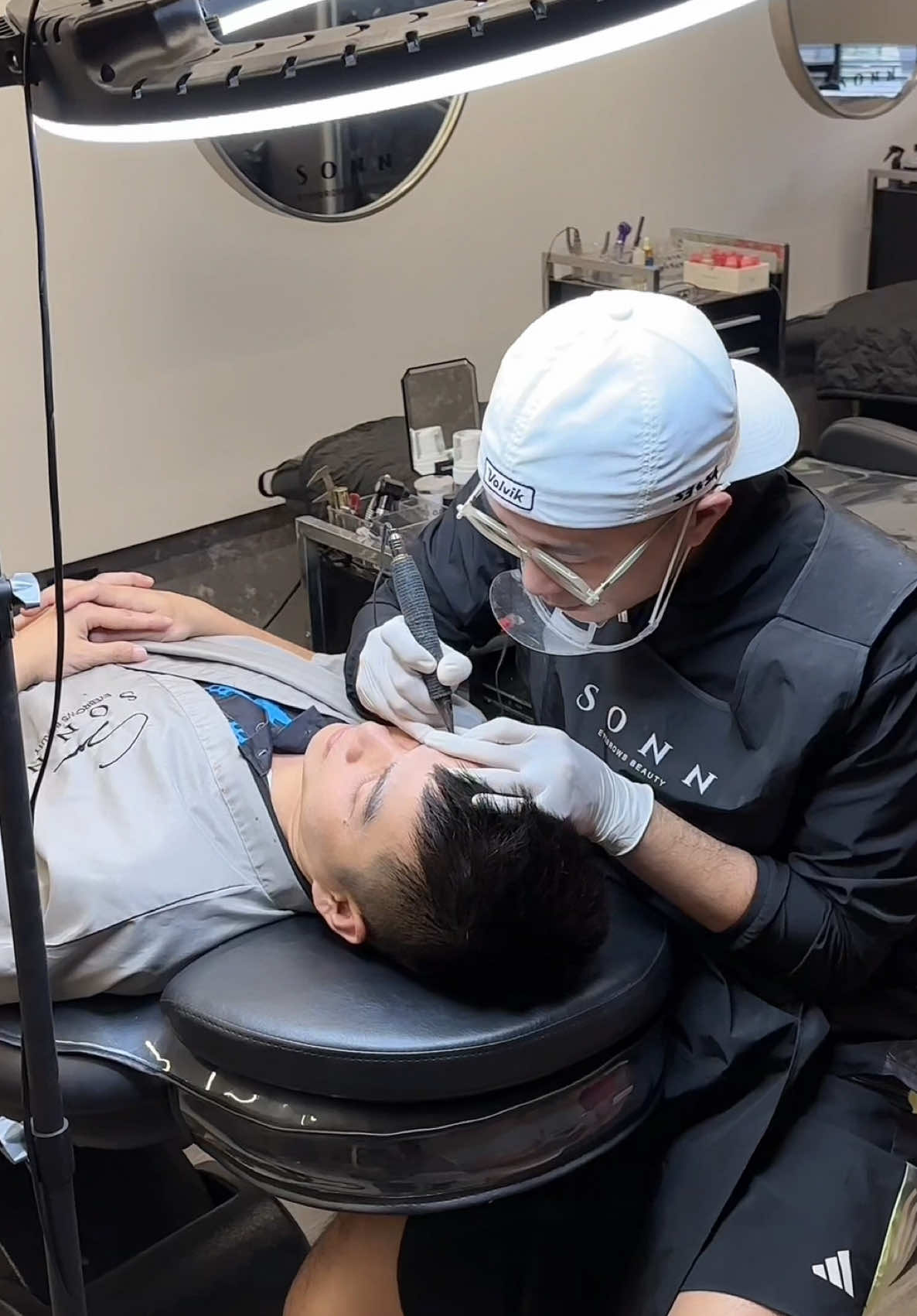 Hoạ lông mày cho đồng hương nào #longmaynam #soitathuc #sonneyebrows #hanoivietnam🇻🇳 