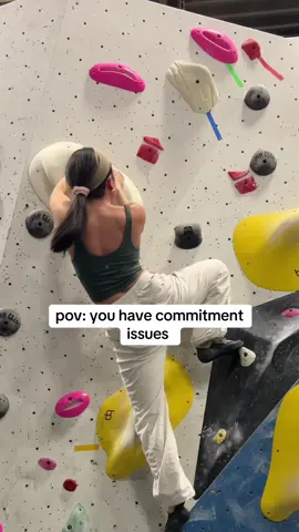 i’m scared of heights okay ☹️  . . #fyp #foryou #climbing #bouldering #relatable #climbingvideos #rockclimbing #rockclimbingvideos #climbingtiktok #xyzabc #tiktok 