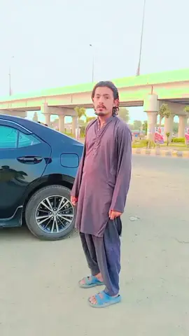 Khan somra