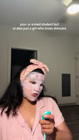 i am aware i look insane but this is the only way my face mask stays on😭 #fyp #medschool #medstudent #skincare #creatorsearchinsights  
