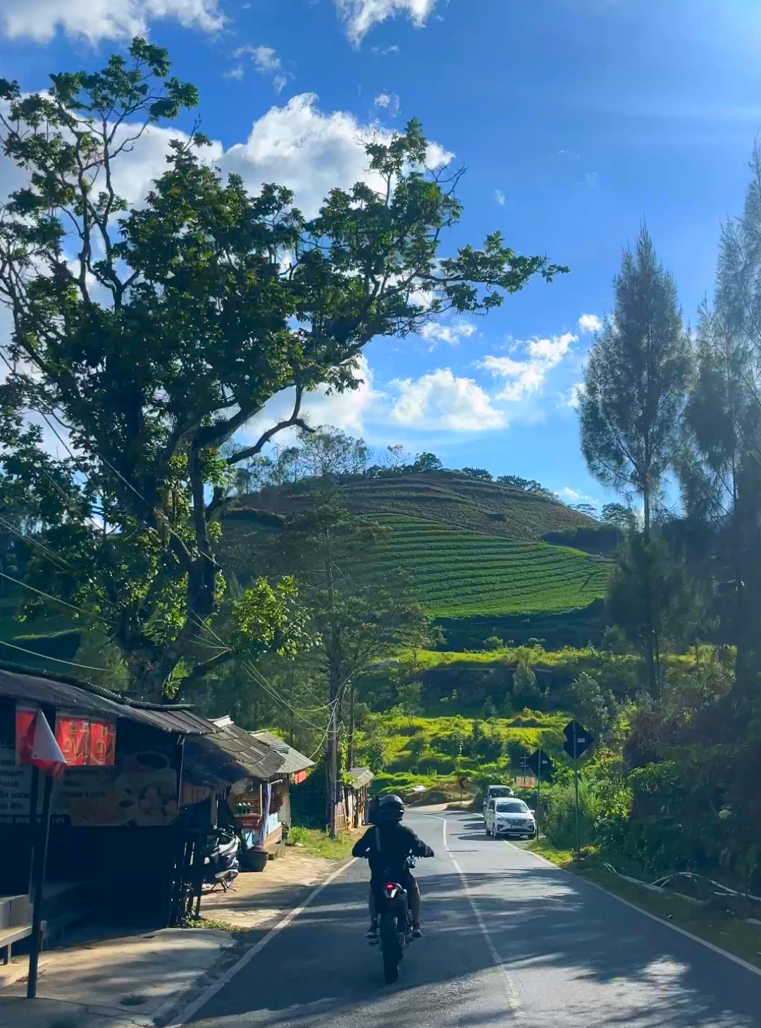view nya bikin candu😍😍 #nikmatikenangannya #viewpagi #cangar #supermoto #morningvibes 