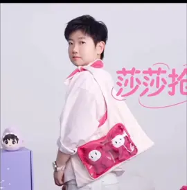 Phải “sạc pin tinh thần” bằng visual của con bé trước khi trái tim bị thử thách trong 2 trận tối nay 😆 #Shasha🍀 #sunyingsha🦈❤️🍀 