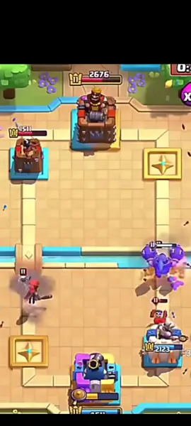 O mineiro consegue 🥲 #clashroyale #clash #meganight #pekka #bandida 