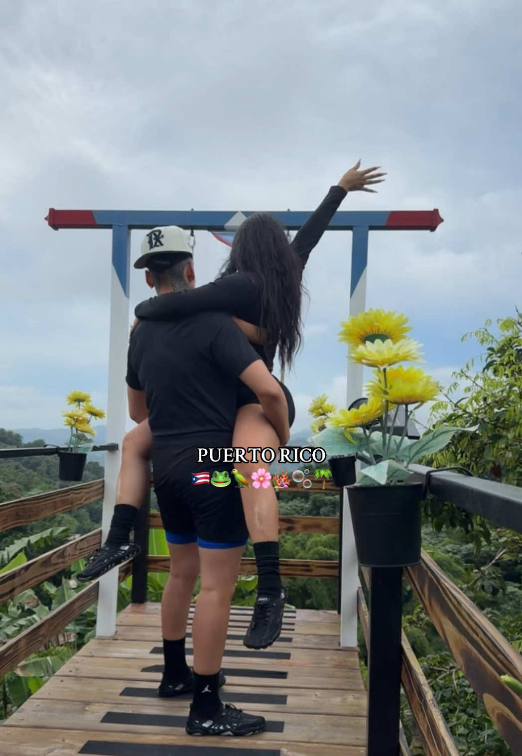 Just a lil PR dump 🇵🇷🌴💕🫧 #puertorico🇵🇷 #scenery #wlwcouple #dump 