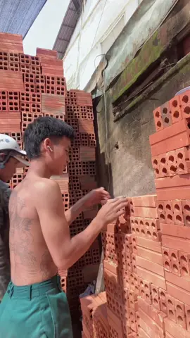 đời làm thuê  sáng ik tối về ngủ 🍚👕 💵#xuhuongtiktok 