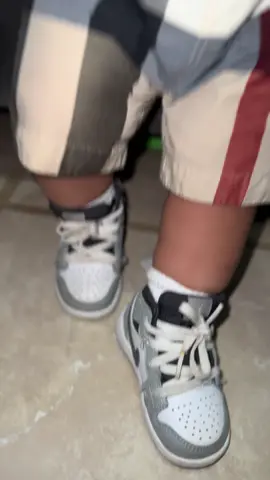 He was so lil 🥹🥹🫶🏽.                                            #OOTD #ootdinspo #burbbery #babyootd #ootdfashion #fypage #toddlerootd #throwback #memories 