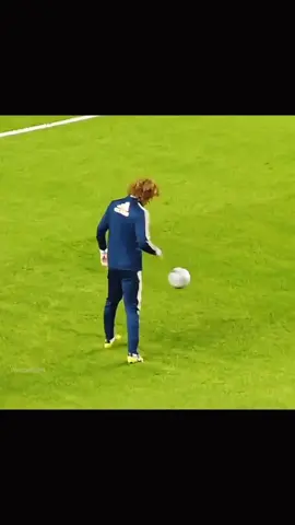 Training insane ball control💤#footballtiktok #fytシ #videoviral @real.madrid027 