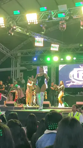 #show #cumbiaperuana #pamelafrancooficial #Cumbia #buenamusica 