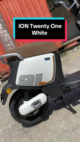 Modern, minimalis, dan tetap powerful ⚡ ION TWENTY ONE White hadir buat kamu yang pengen tampil clean tapi tetap standout di jalan 🤍 #IONEBike #IONTwentyOne #IONBike #EbikeLifestyle #ElectricRide #RideElectric #GowesModern #BikeVibes #CityCycling #FYP #fypindonesia #KontenSepeda #TiktokRide #futureinsight 